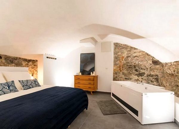 Hôtel Et Chambre Avec Jacuzzi Privatif à Lyon