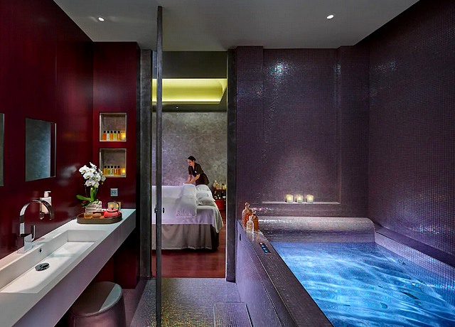 hotel avec jacuzzi privatif sur paris mandarin hotel paris