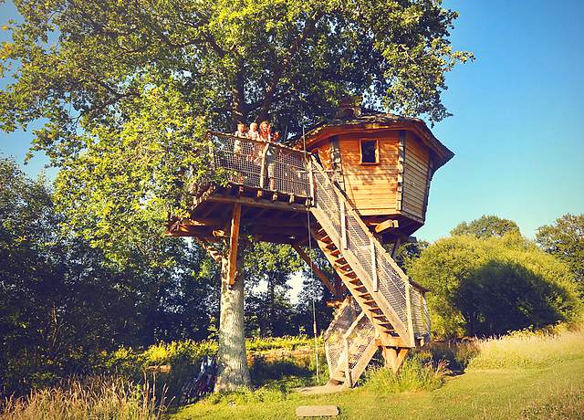 Dormir dans une cabane dans les arbres près de Nantes à la Chouette Cabane 