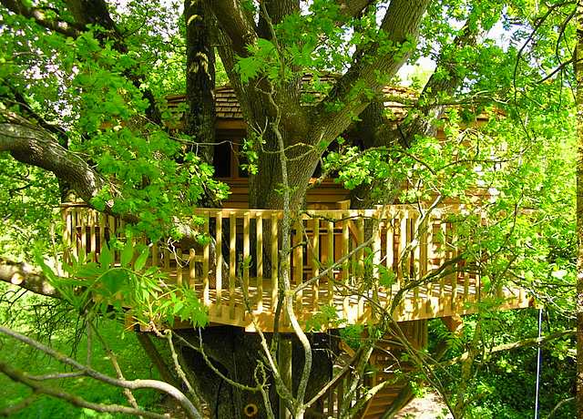 Tentez une nuit insolite en amoureux près de Nantes à la Bernardière et la Cabane d'O