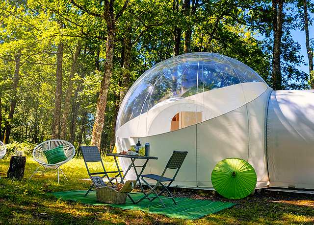 Assurez-vous une belle nuit insolite en amoureux proche de Nantes dans une bulle à Somn'en bulle